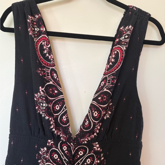NWT Free People Setting Sun Black Print Deep V-Neck Romper in Size Small - Picture 10 of 13